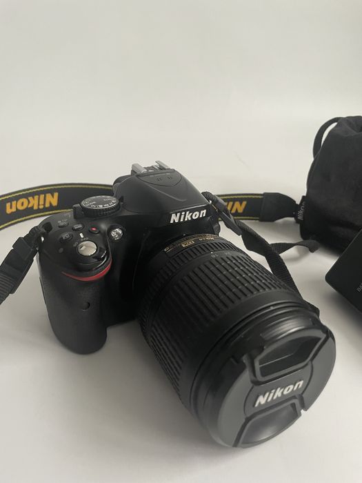 aparat lustrzanka Nikon D5200 + obiektyw i pilot zdalnego sterowania