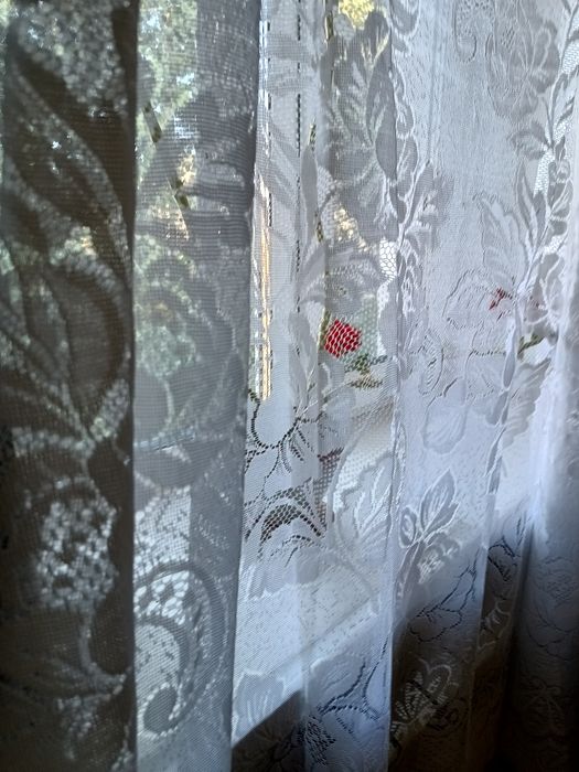 Красивый    тюль.