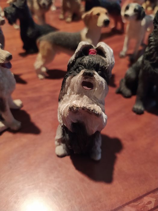 43 dog miniatures64737973320193123