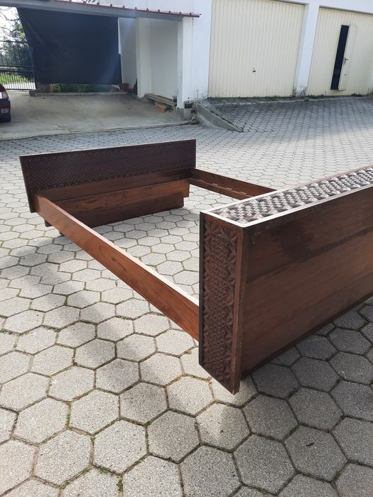 Cama antiga de madeira maciça medidas 1850x1400cm