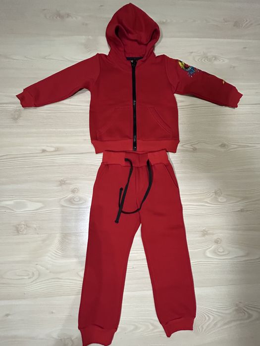Теплий спортивний костюм на флісі для дівчинки  розмір 92-98