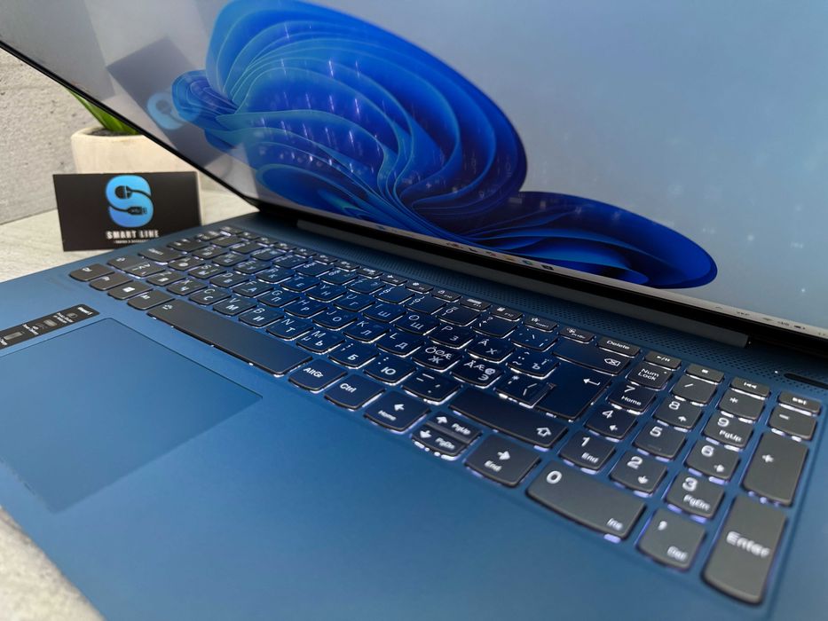 Стильний ноутбук Lenovo IdeaPad 5 15IIL05/i5-1035G1/15.6/256 ssd/8ddr4