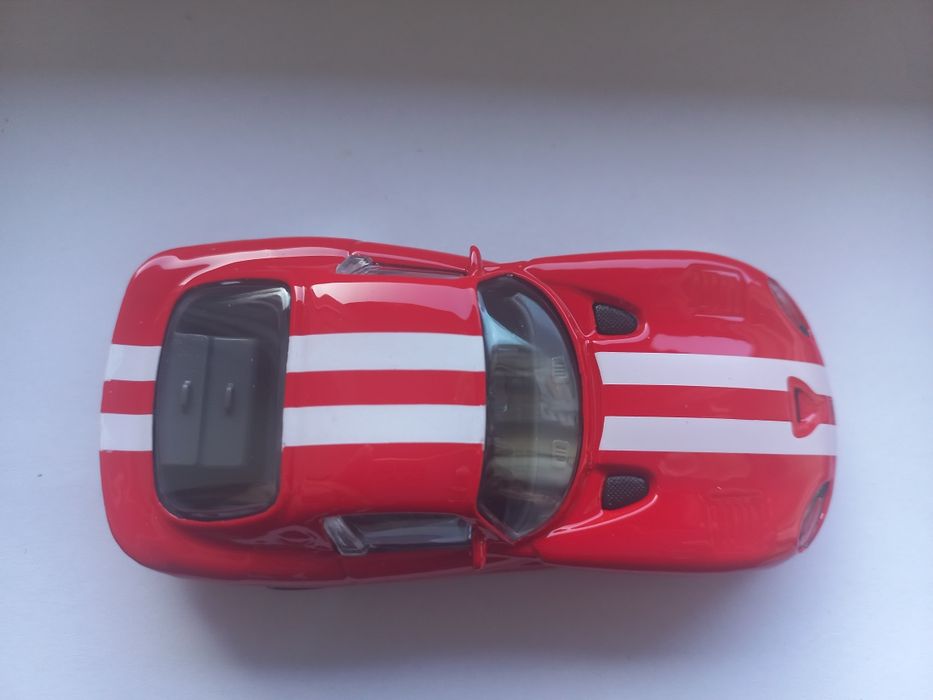 Bburago Dodge Viper GTS, skala 1:43