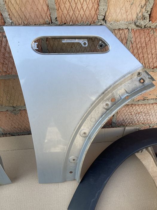 Крило праве, ліве міні купер mini cooper R50 R52 R53 2001-2006