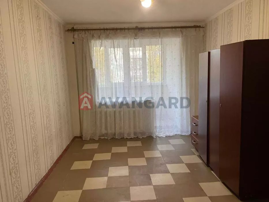 Продам 2 кімнатну квартиру на ж.м. Червоний Камінь, біля Макдональдса