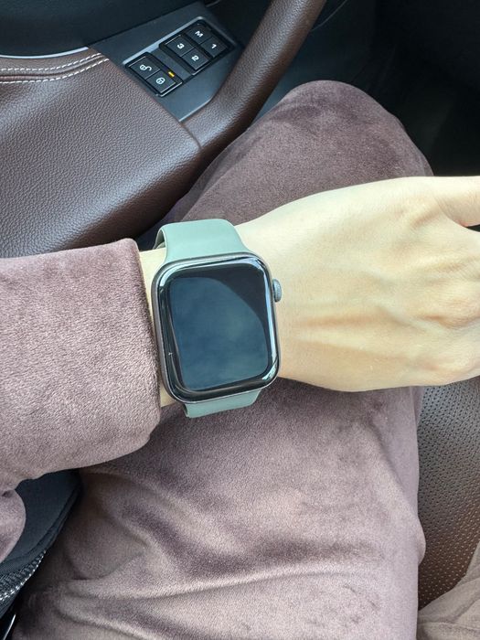 apple watch 5 44 nike - купить телефоны и аксессуары - Цена на OLX.ua