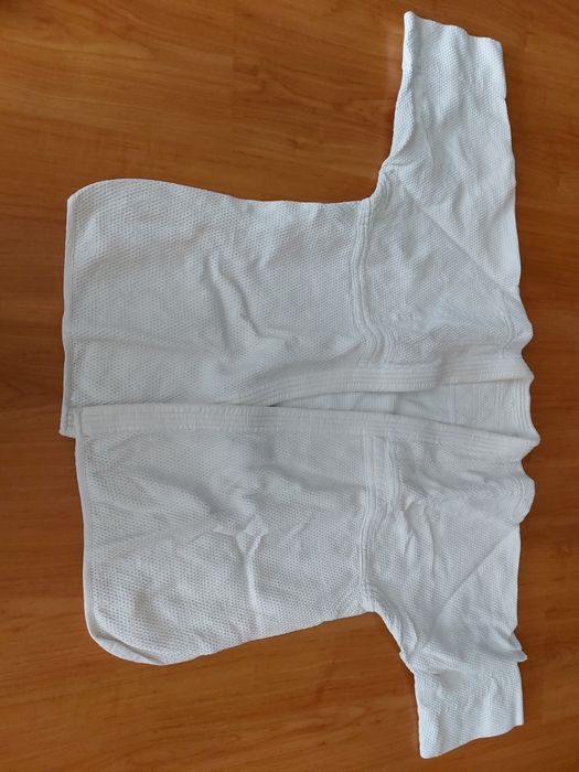 Conjunto de Karaté/Judo para criança