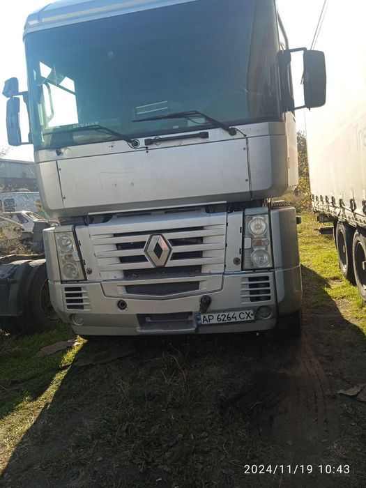 Продам Рено Магнум E-TECH 440-2004 г.в.