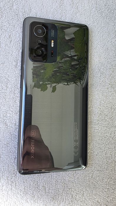 Xiaomi 11T com caixa e acessórios