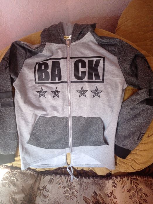 Кофта весна розмір 152