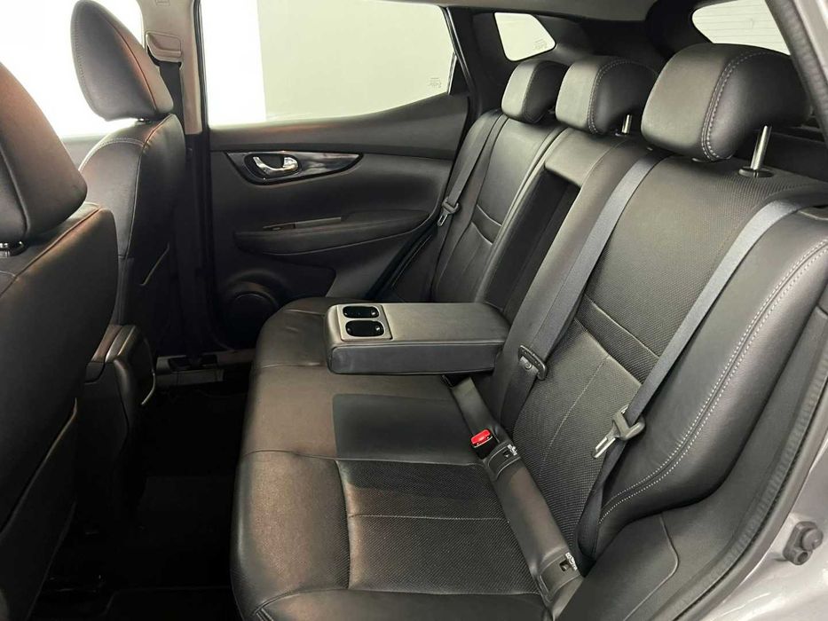 NISSAN QASHQAI 1.6 DCI (AUTO)