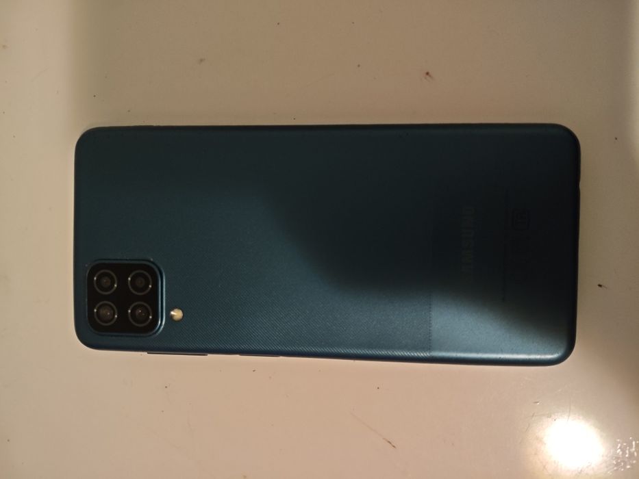 Samsung      A12