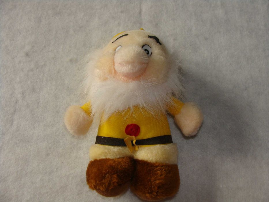 Peluche Pequeno Anão Amarelo