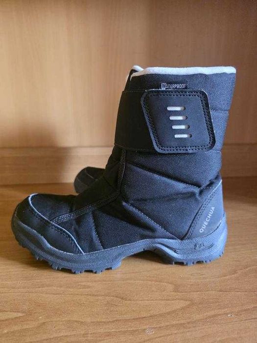 Черные зимние сапоги мальчику девочке quechua размер 37 23,5 см decathlon декатлон на липучках тракторный протектор термоботинки мембрана полусапожки