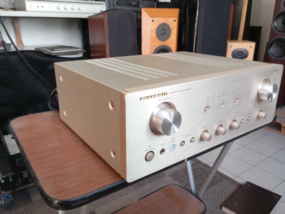 Amplificador Marantz PM7200