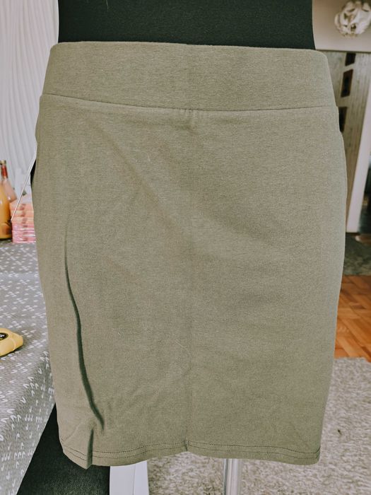 Bawełniana spódnica mini khaki zielona r.m