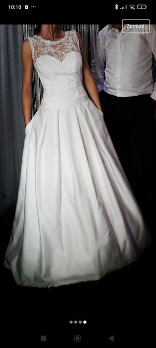 Suknia ślubna z pięknymi plecami