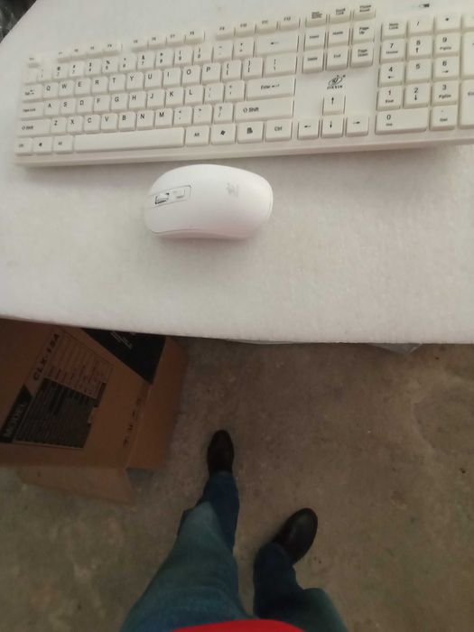 2 Keyboards, Used428223178055372801