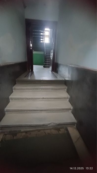 Продаж 3-кім квартира 78.7 м² 3/3ц вул.Дніпровська Терміново !120000$