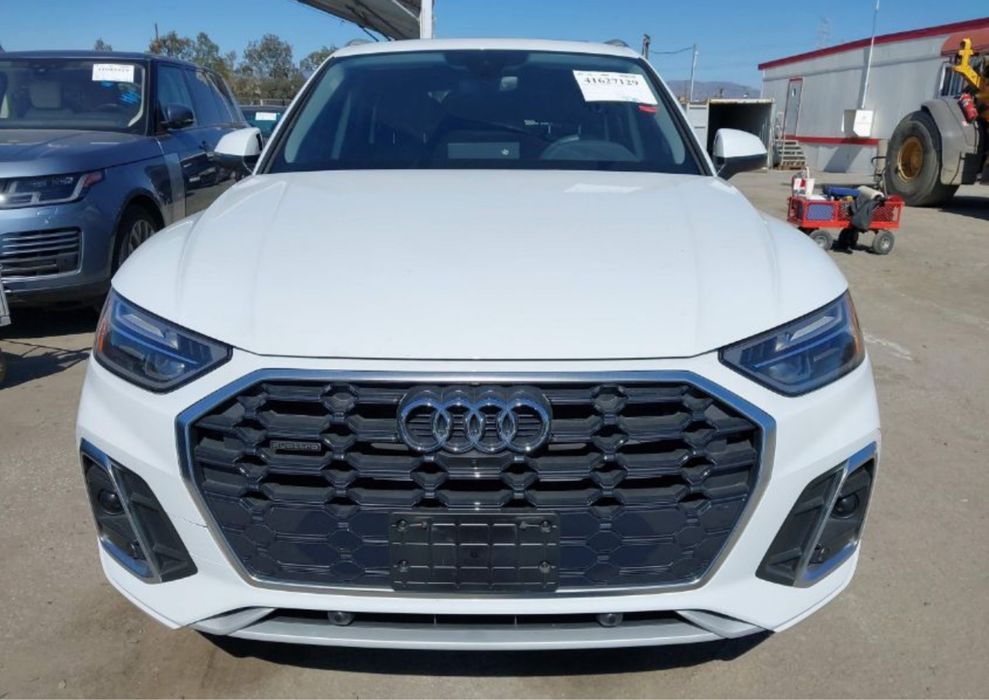 AUDI Q5 80A рестайл 2022- бампер б/у в колір та інші запчастини