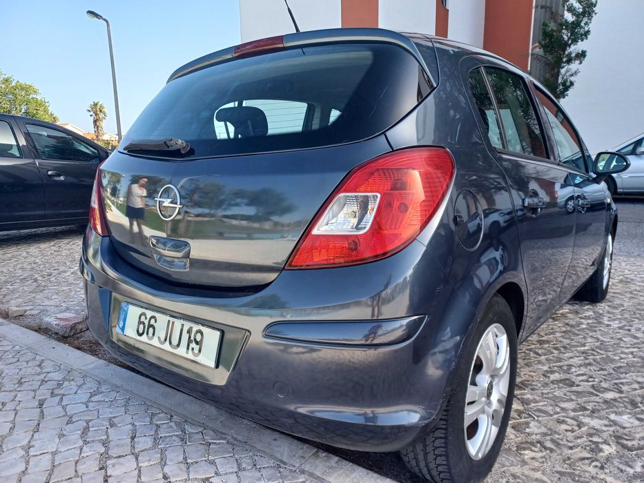 Opel Corsa 1.2 Enjoy 2010