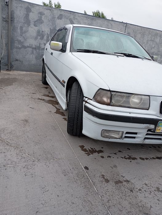 Продам авто BMW E36