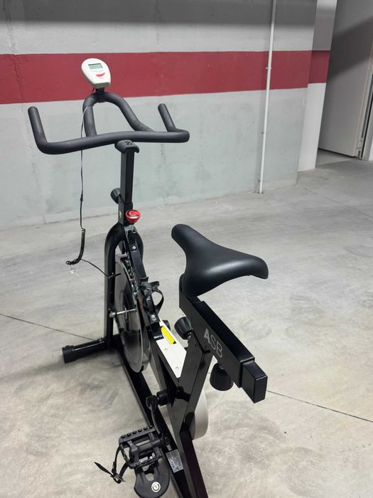 Bicicleta Spinning Reebok AR Sprint Bike – Volante 14 kg – Excelente estado