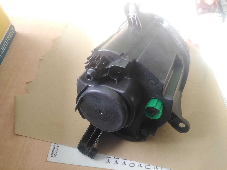 Farol Esquerdo Fiat 500 Novo