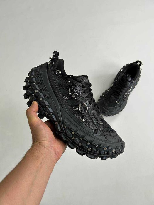 Balenciaga Defender Piercing кросівки чорні черные кроссовки кеди 44