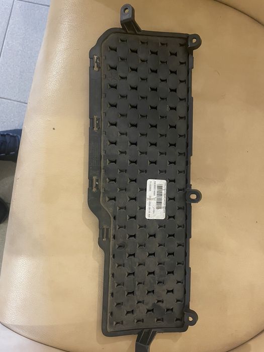 Продам заглушку под фаркоп JEEP CHEROKEE TRAILHAWK 19-22