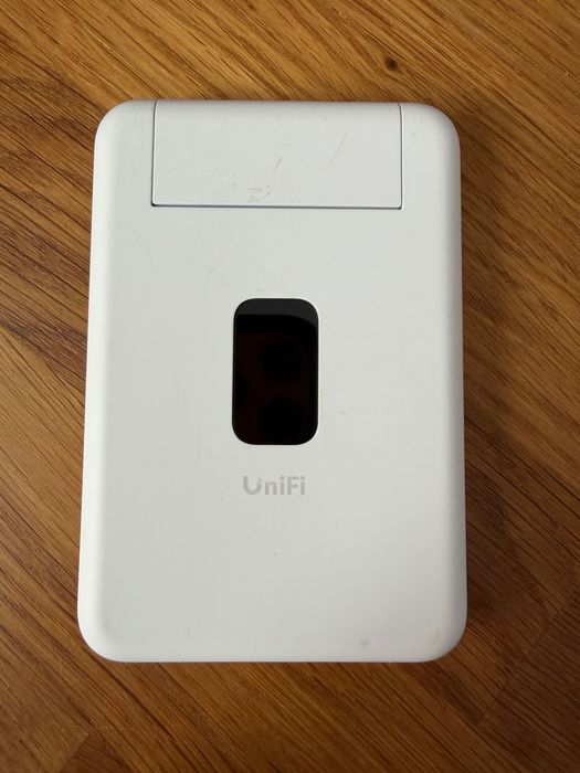 Ubiquiti UniFi Travel Router UTR