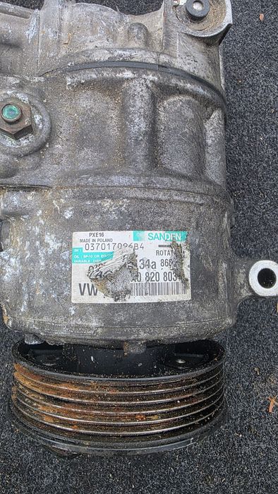 Sprężarka Kompresor klimatyzacji Skoda Octavia 2 .2.0 tdi 140km