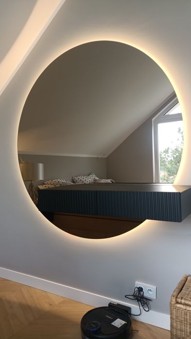Lustra na wymiar, lustra LED