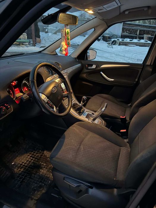 Ford galaxy 7 osobowy