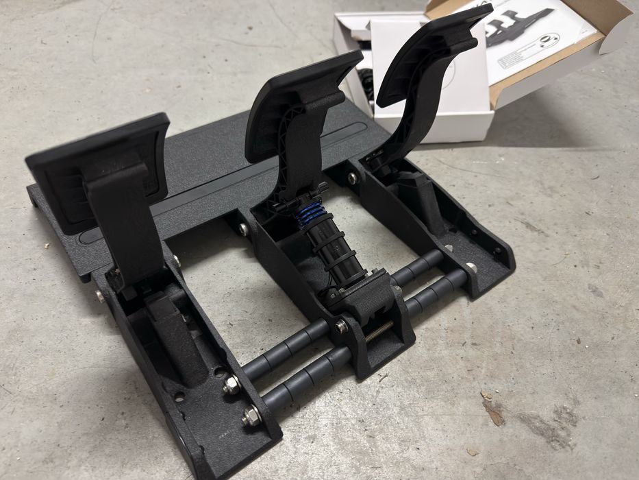 Fanatec pedais csl elite pedals V2