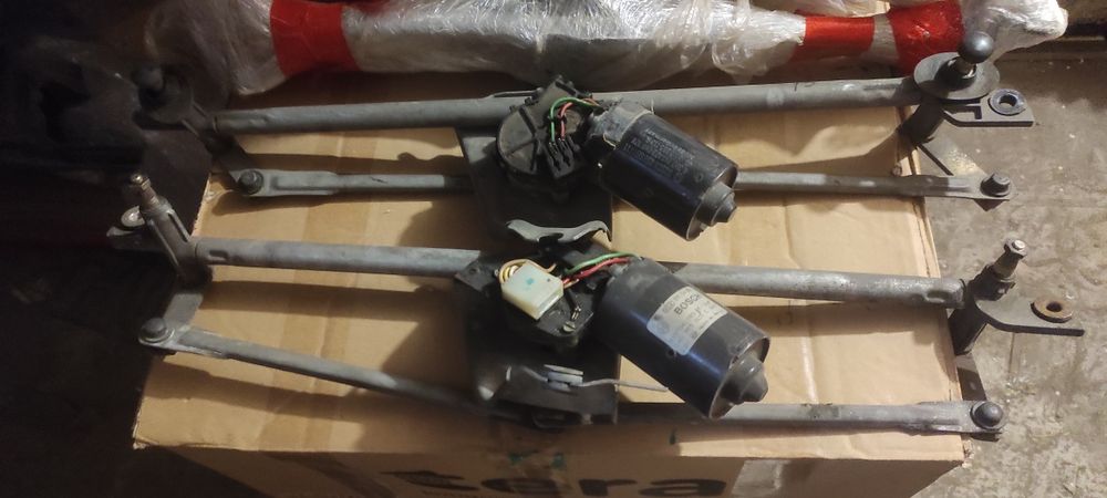 Трапеція,мотор склоочисників Golf3 Mexico