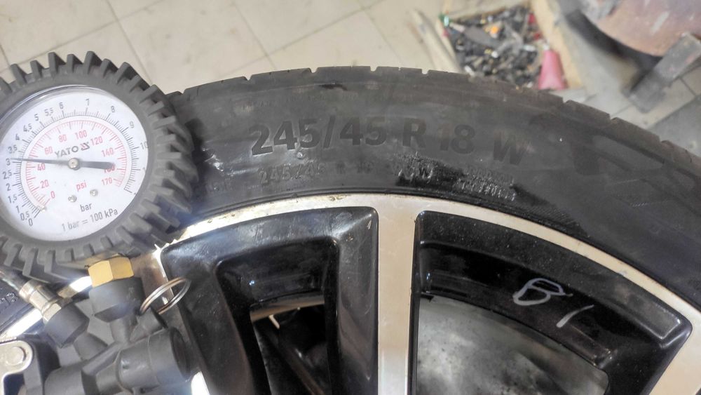 шини 245/45R18.  Continental 6. нові. Pirelli