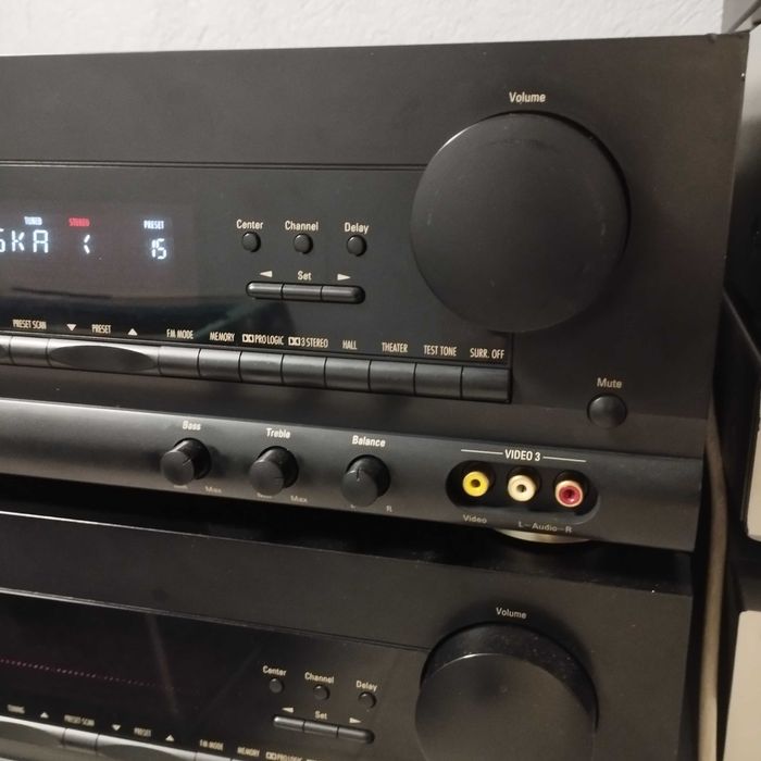Amplituner Harman Kardon AVR 100