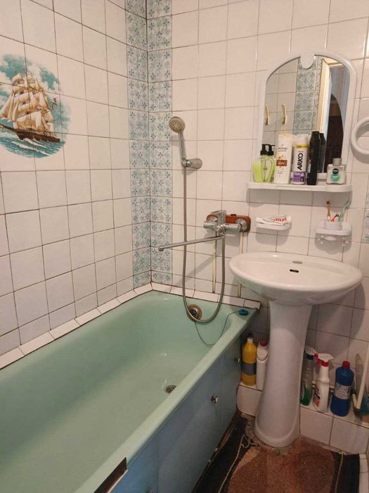 Продается  квартира в центре Чугуева