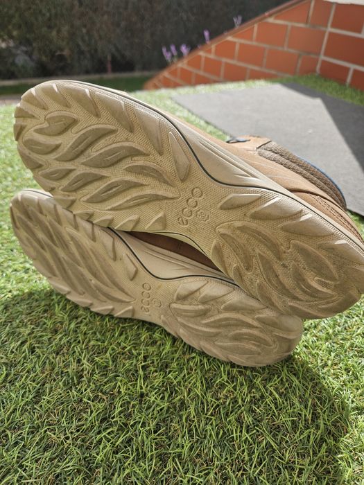 Buty  wiosenne  Ecco  r. 38