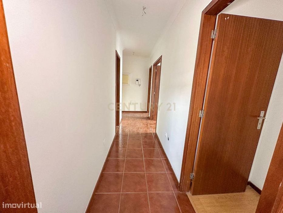 T2 ultimo piso junto ao centro- paredes