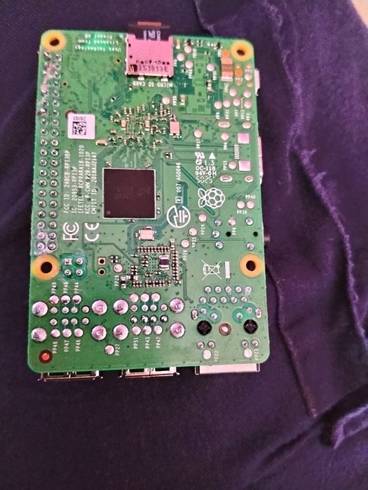 Raspberry Pi 3 Model B+