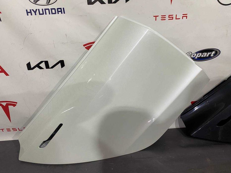 Двері  задні праві Tesla Model 3 2017 - 2023 1081440-01-С