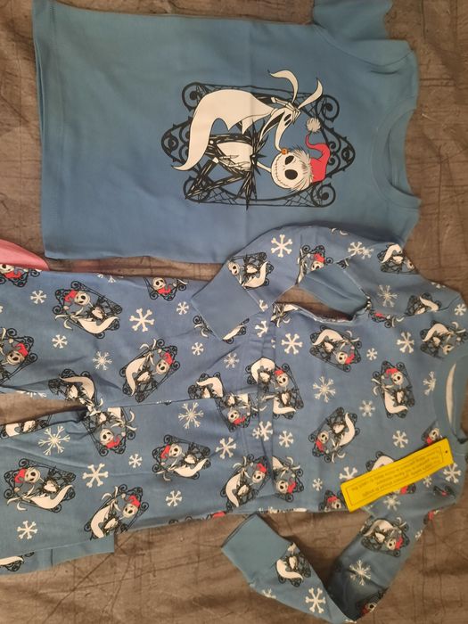 продам новые детские пижамы и человечки