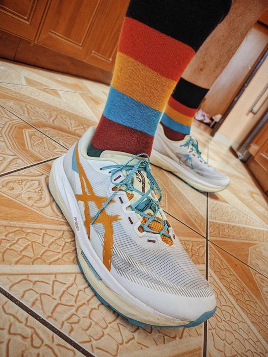 / Asics Fuji Speed 4 / 46 / wkładka 29 cm / przebieg ok 100 km /