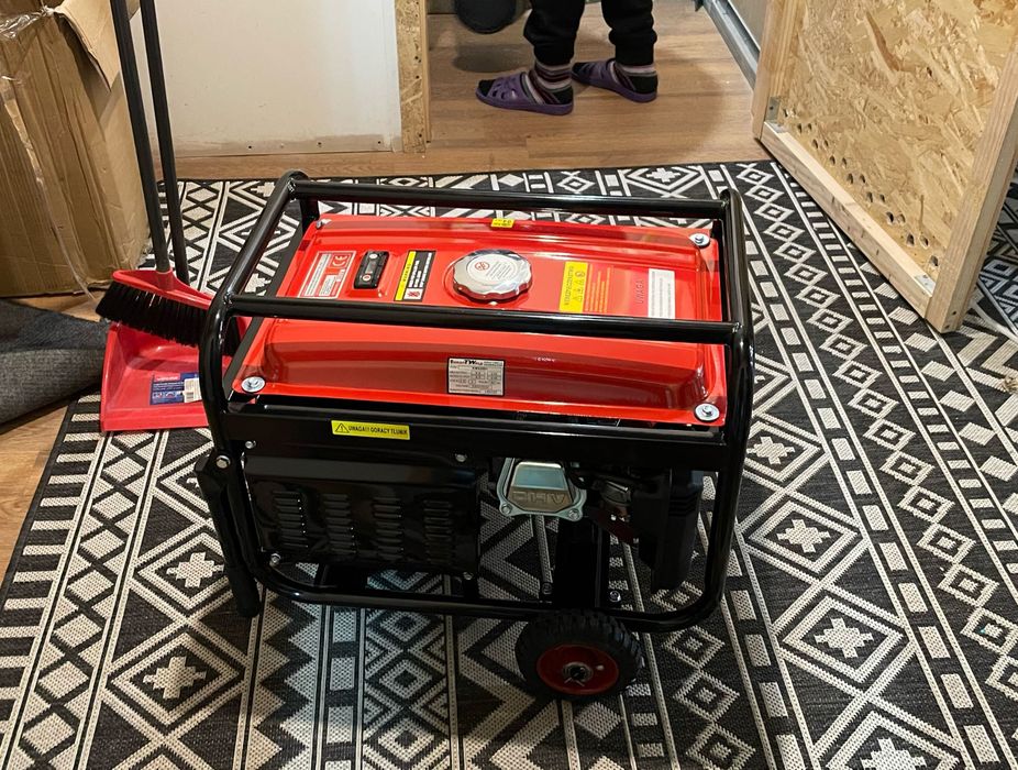 Генератор бензиновий KRAFTWELE KW6500+ 3F 6.5 кВт в наявності