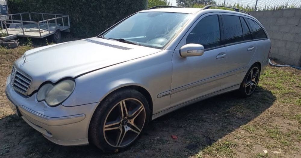 Vendo as pecas carrinha mercedes c220 cdi w203 de 143cv