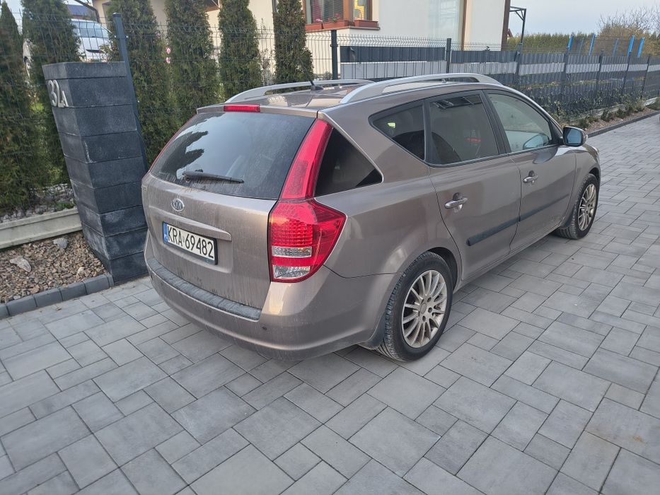 Kia cee'd 1.6 benzyna 2011 rok