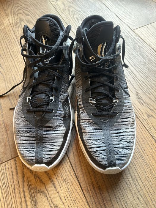 Nike GT Jump 2