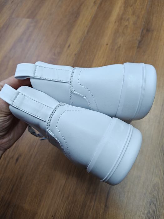 Wysokie trampki GUESS 38
